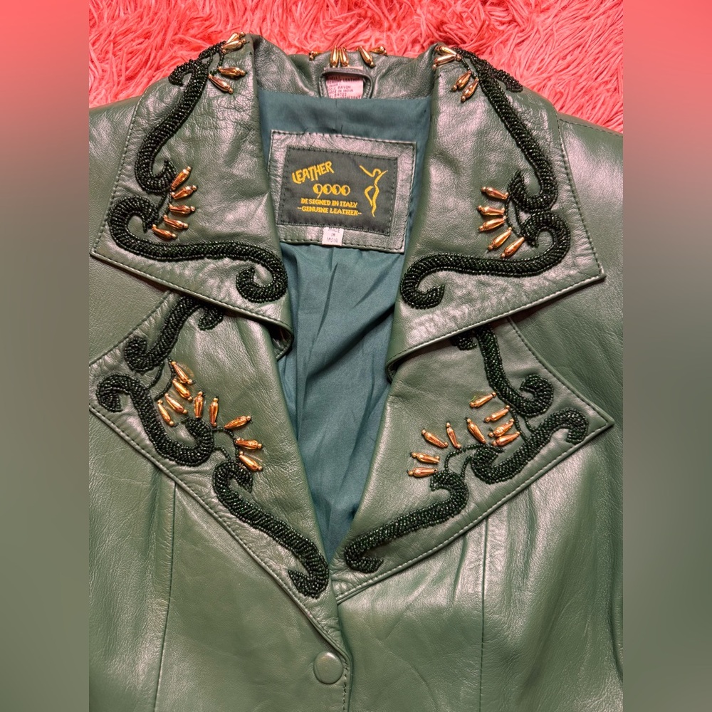 Vintage Emerald Green Leather 9000 2piece Blazer Skirt Beaded Set. Size L